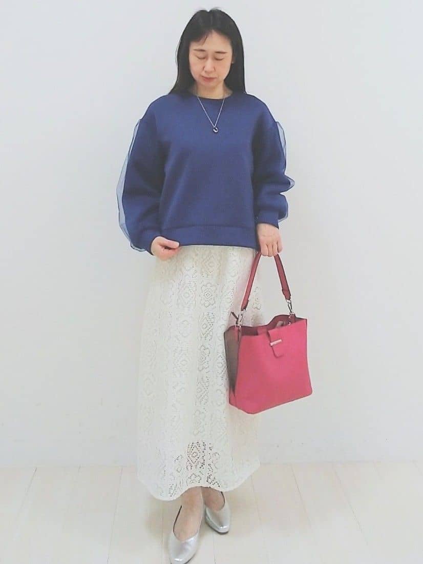SANAさんの「Reflect｜【撥水】ストレッチタフタミドル丈スタンドカラーコート」を使ったコーディネート