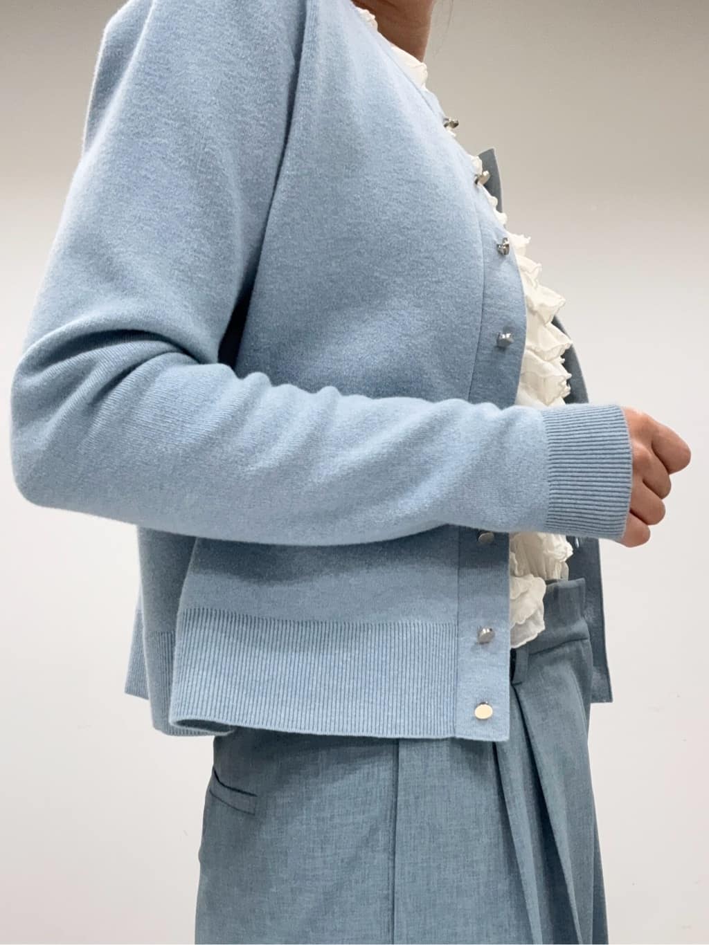 BUNさんの「DRESSTERIOR｜【otonaMUSE5月号掲載／セットアップ可】ウォッシャブルワイドタックパンツ」を使ったコーディネート