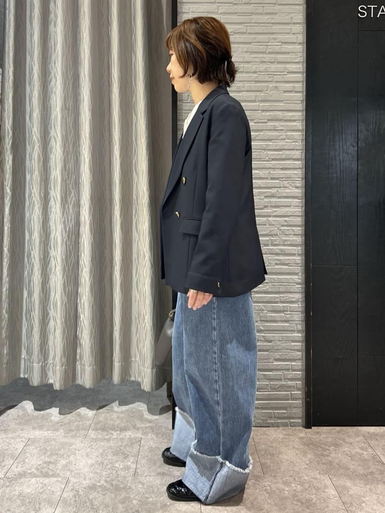 ga_riさんの「THE SHOP TK｜【通勤にもデイリーにも】CAVIAN 金ボタンダブルブレストジャケット」を使ったコーディネート