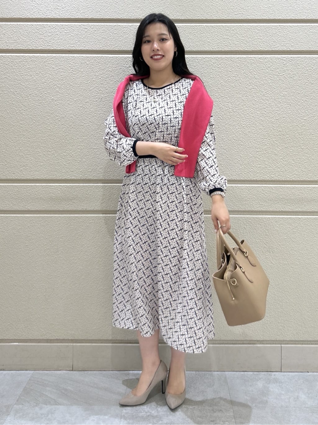 Momokaさんの「COUP DE CHANCE｜【手洗い可／9分袖】リブ風ラインニット」を使ったコーディネート