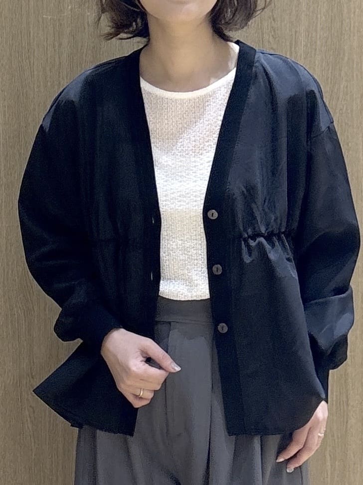 たけねぇさんの「OPAQUE.CLIP｜ブラウス風Vネックカーディガン【洗濯機OK】」を使ったコーディネート