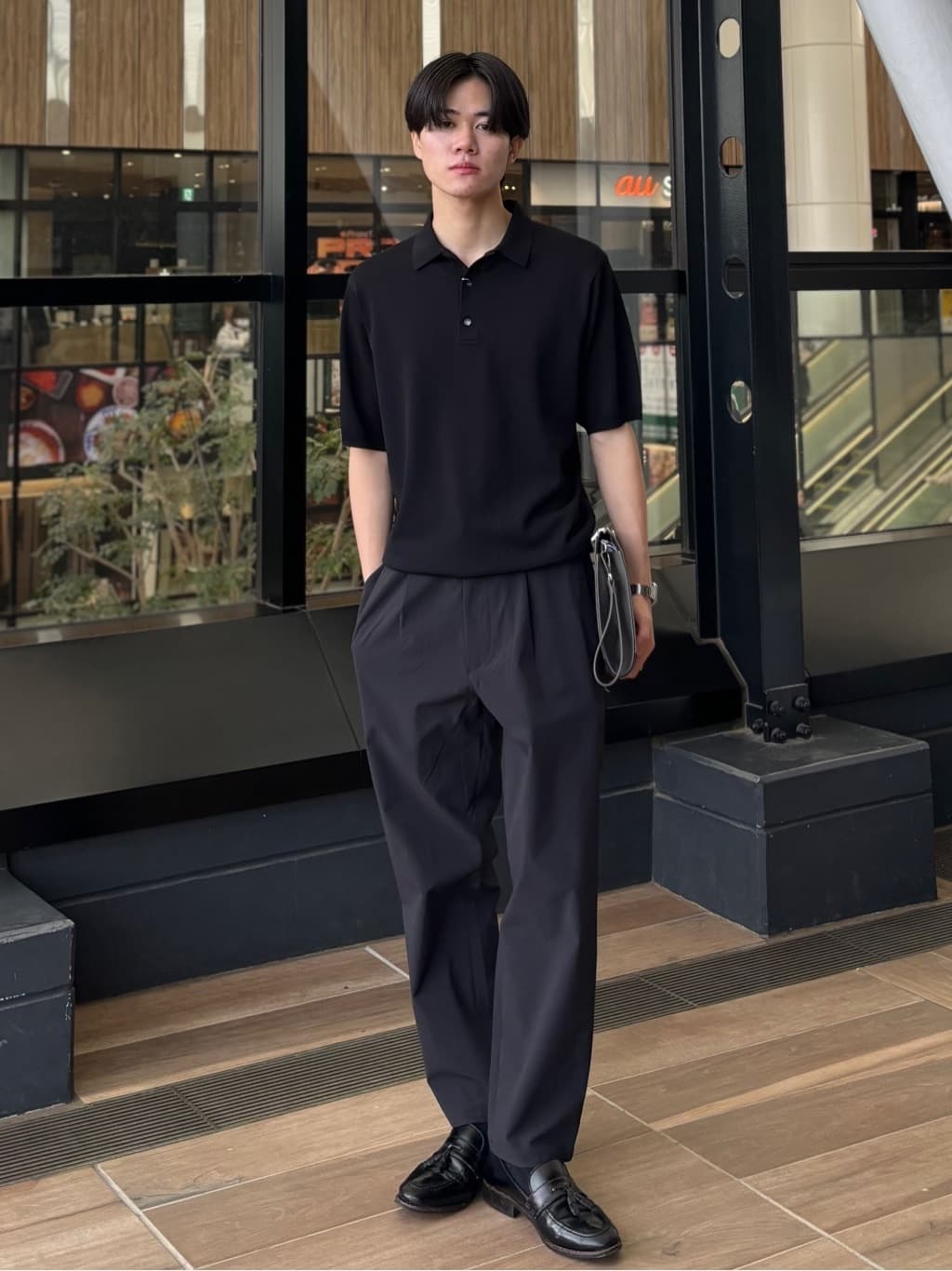 うらしーさんの「THE SHOP TK｜《KURO》コーデュラナイロン ジャケット セットアップ可／防シワ／撥水／ストレッチ」を使ったコーディネート