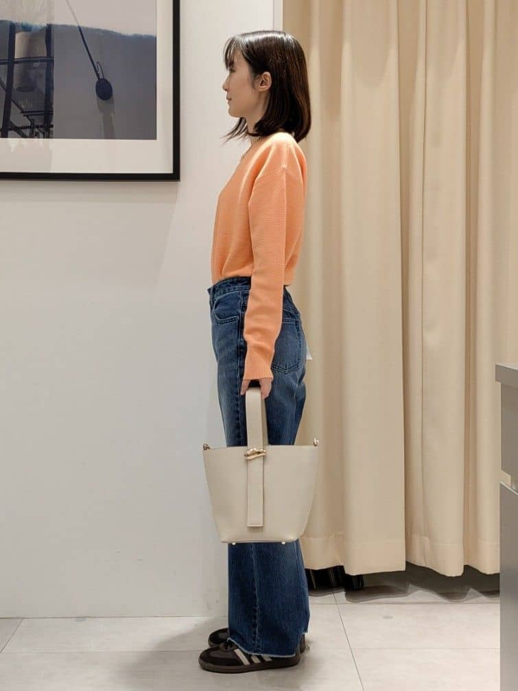 なめさんの「THE SHOP TK｜【S-XLサイズ/選べる6色】どこから見ても美しい ガーターニット/洗濯機OK」を使ったコーディネート