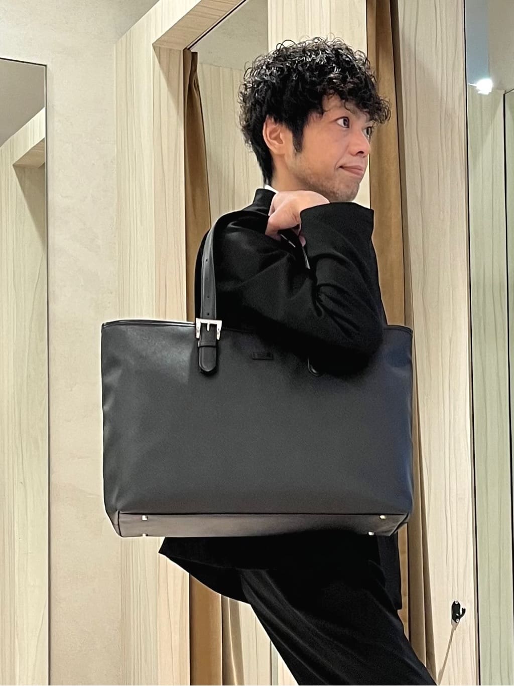URAさんの「TAKEO KIKUCHI｜【ON／OFF兼用】CARREMANファブリック ノーカラージャケット」を使ったコーディネート