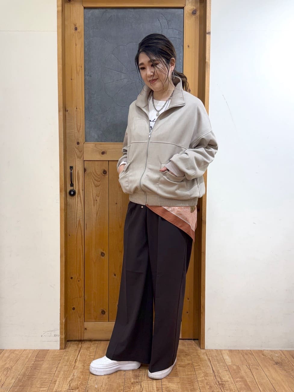 Ayana.さんの「SHOO･LA･RUE｜【着丈選べる/S-LL】センタープレスできちんと見え イージーワイドパンツ」を使ったコーディネート