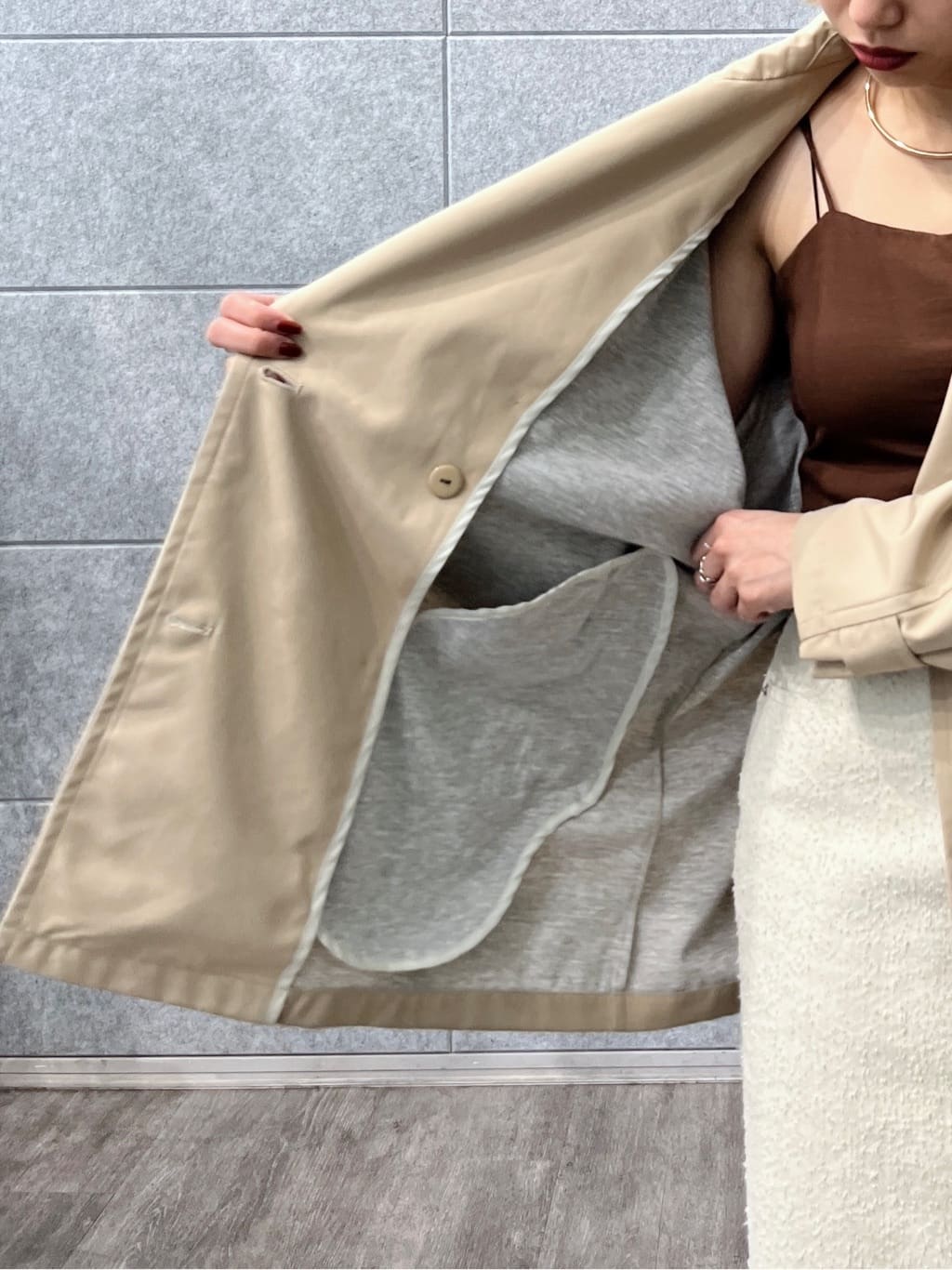 Harukaさんの「INDIVI｜【撥水】ボンディングショートトレンチ」を使ったコーディネート