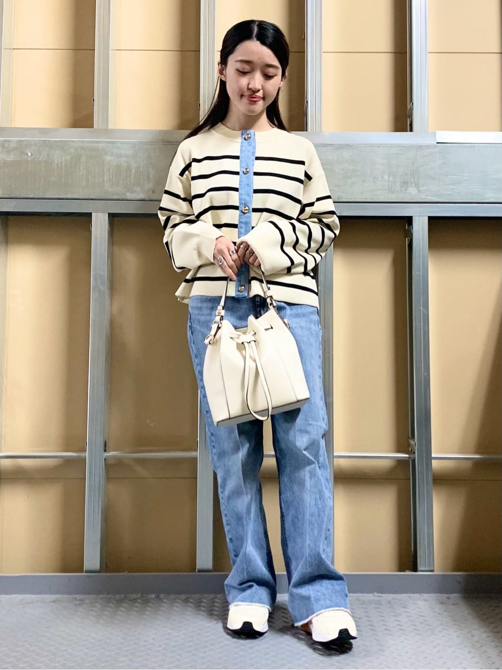 sahoさんの「THE SHOP TK｜AIBO DENIM フレア」を使ったコーディネート
