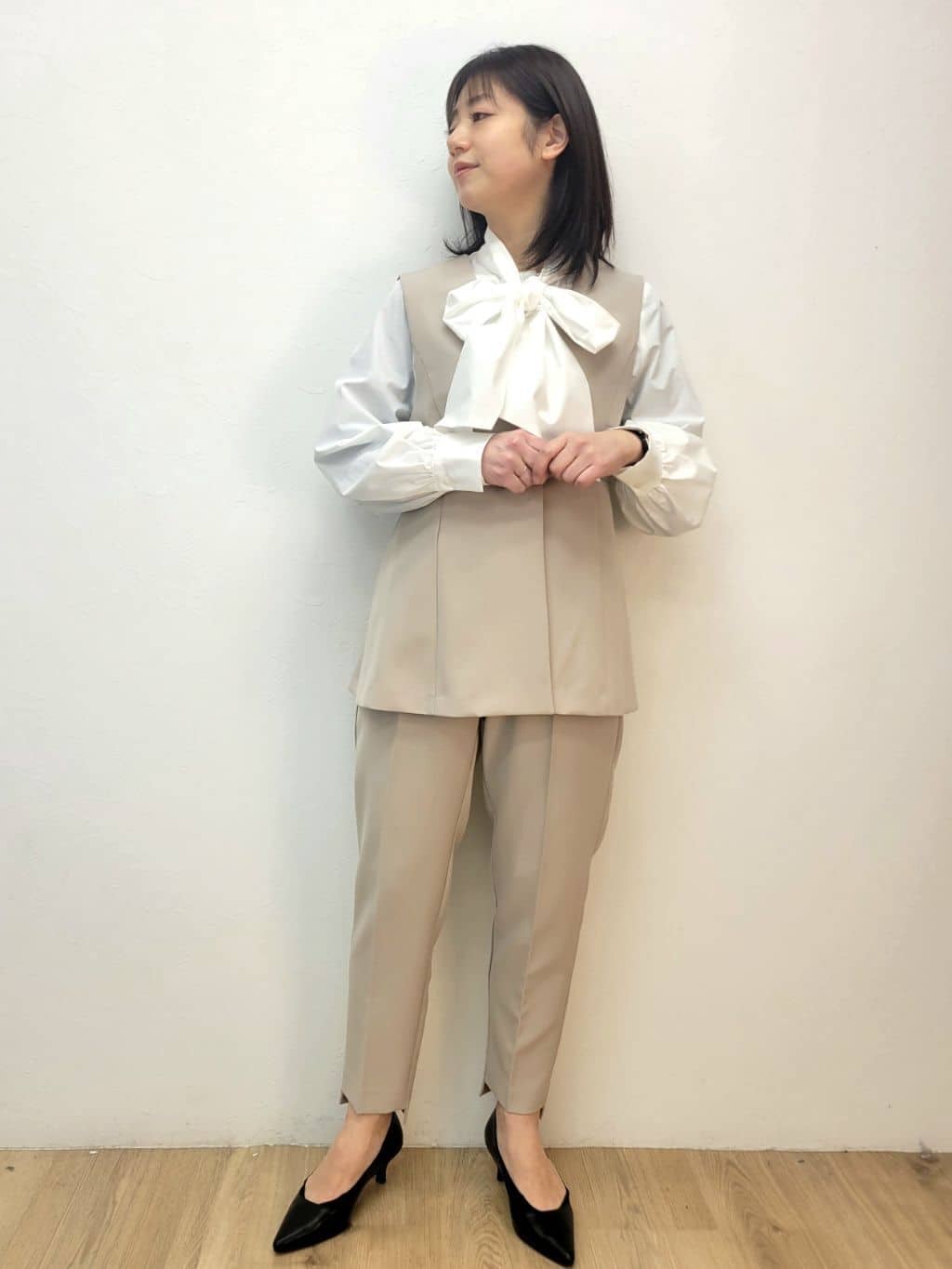 LISAさんの「OPAQUE.CLIP｜ペプラムジレ／セットアップ対応可【洗濯機OK】」を使ったコーディネート