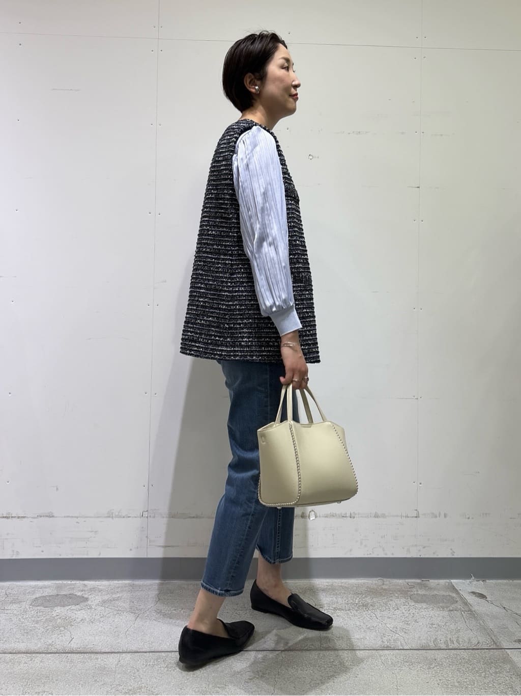 yuriさんの「INDIVI｜【洗える／華やか】袖プリーツニット」を使ったコーディネート