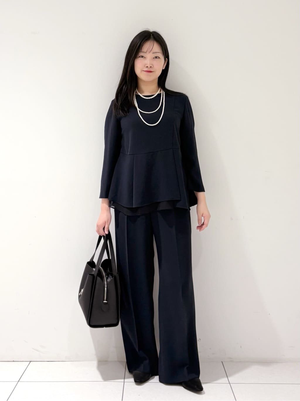 momokoさんの「INDIVI｜【洗える／UVケア／SETUP可】着る日傘ペプラムブラウス」を使ったコーディネート