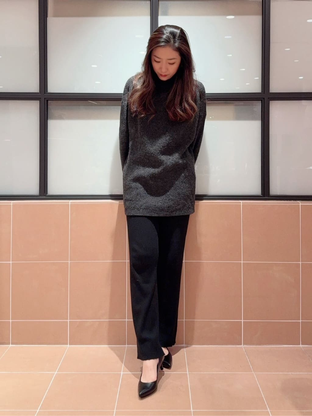 kaoriさんの「ESPERANZA｜【レイン対応/12時間パンプス】約5.5cm 歩きやすくて疲れにくい」を使ったコーディネート