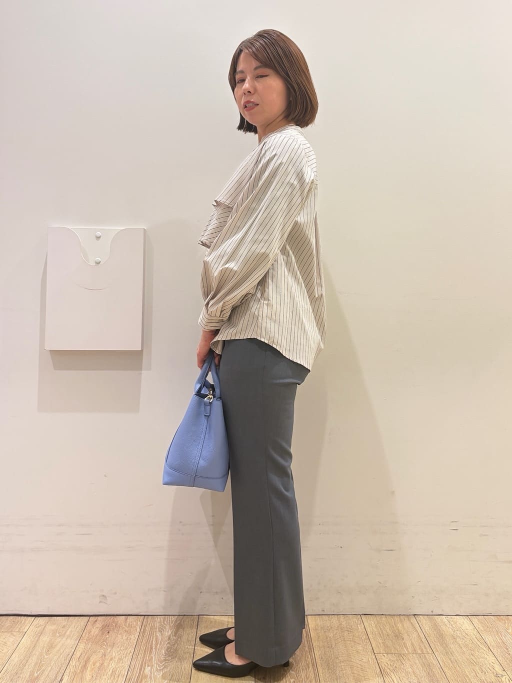 YUKOさんの「index｜ストレッチスリムフレアパンツ【洗濯機OK】」を使ったコーディネート