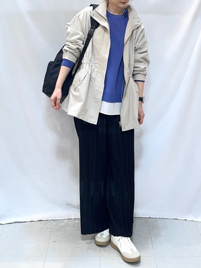 𝐇𝐢𝐫𝐨𝐦𝐢さんの「SHOO･LA･RUE｜【高レビュー/洗濯機可/S-LL】さらに軽くなった スポンディッシュ裾フェイクトップス」を使ったコーディネート