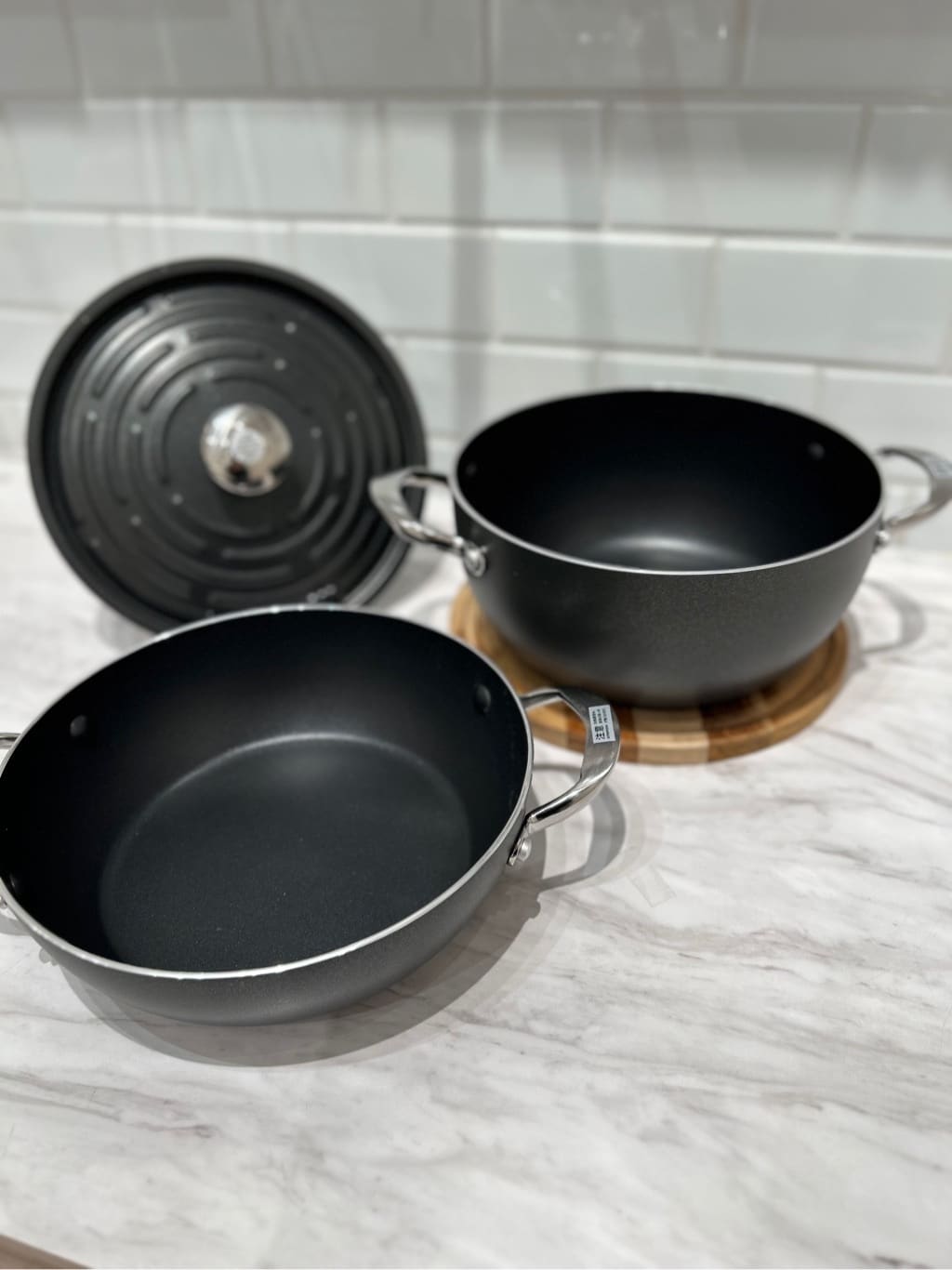 momo.さんの「212 KITCHEN STORE｜ライトポット　BLACK ＜MEYER  マイヤー＞」を使ったコーディネート