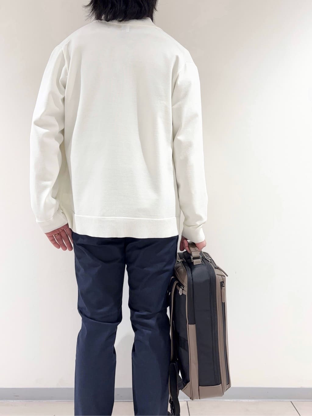 及川さんの「TAKEO KIKUCHI｜ジップアップ 鹿の子 ニット」を使ったコーディネート