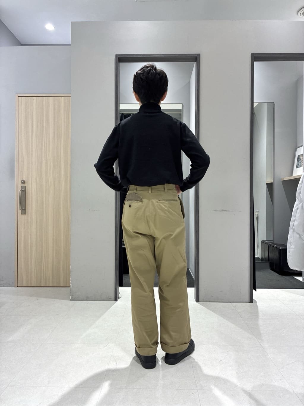 わいずみさんの「TAKEO KIKUCHI｜播州 ドビーストライプ フラワーシャツ」を使ったコーディネート
