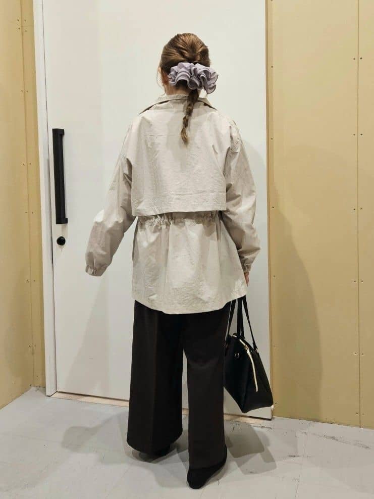 Ikumiさんの「SHOO･LA･RUE｜【洗濯機可/S-LL/インしなくても着られる】1枚で決まる　レイヤード風スウェットライクニット」を使ったコーディネート