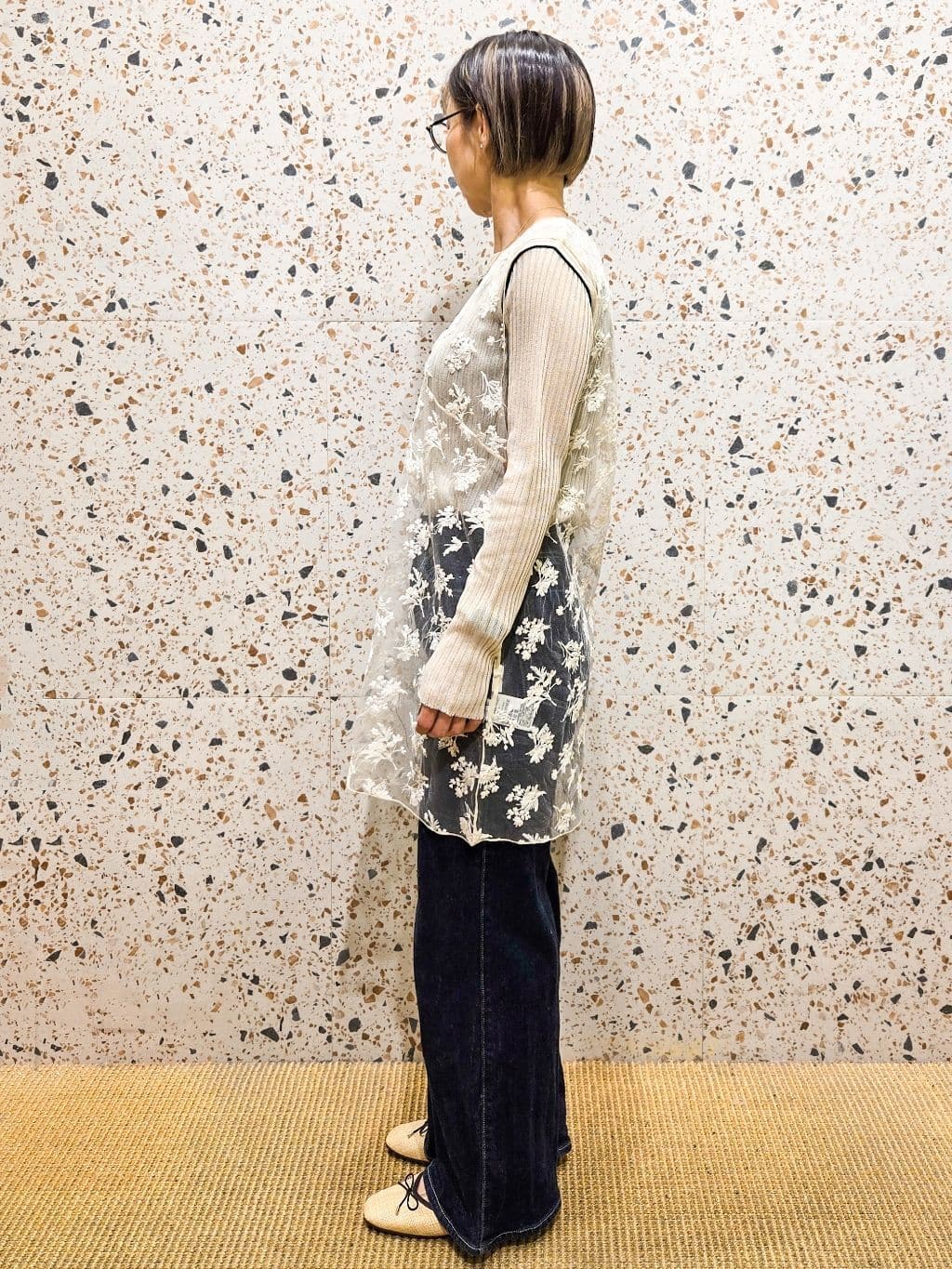 yoshimiさんの「OPAQUE.CLIP｜シアー刺繍チュニックブラウス【洗濯機OK】」を使ったコーディネート