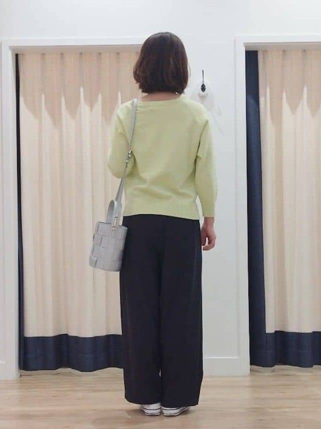 HIROさんの「Dessin｜【洗える】コットンVネックニット」を使ったコーディネート