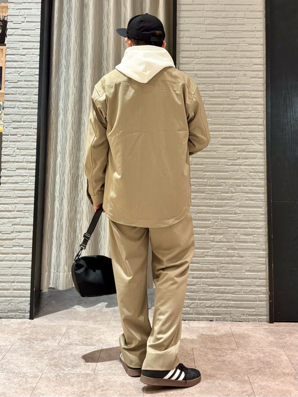 Pーyamaさんの「THE SHOP TK｜FLEX LINE  カバーオール　ストレッチ/防シワ/マシンウォッシャブル/セットアップ可」を使ったコーディネート