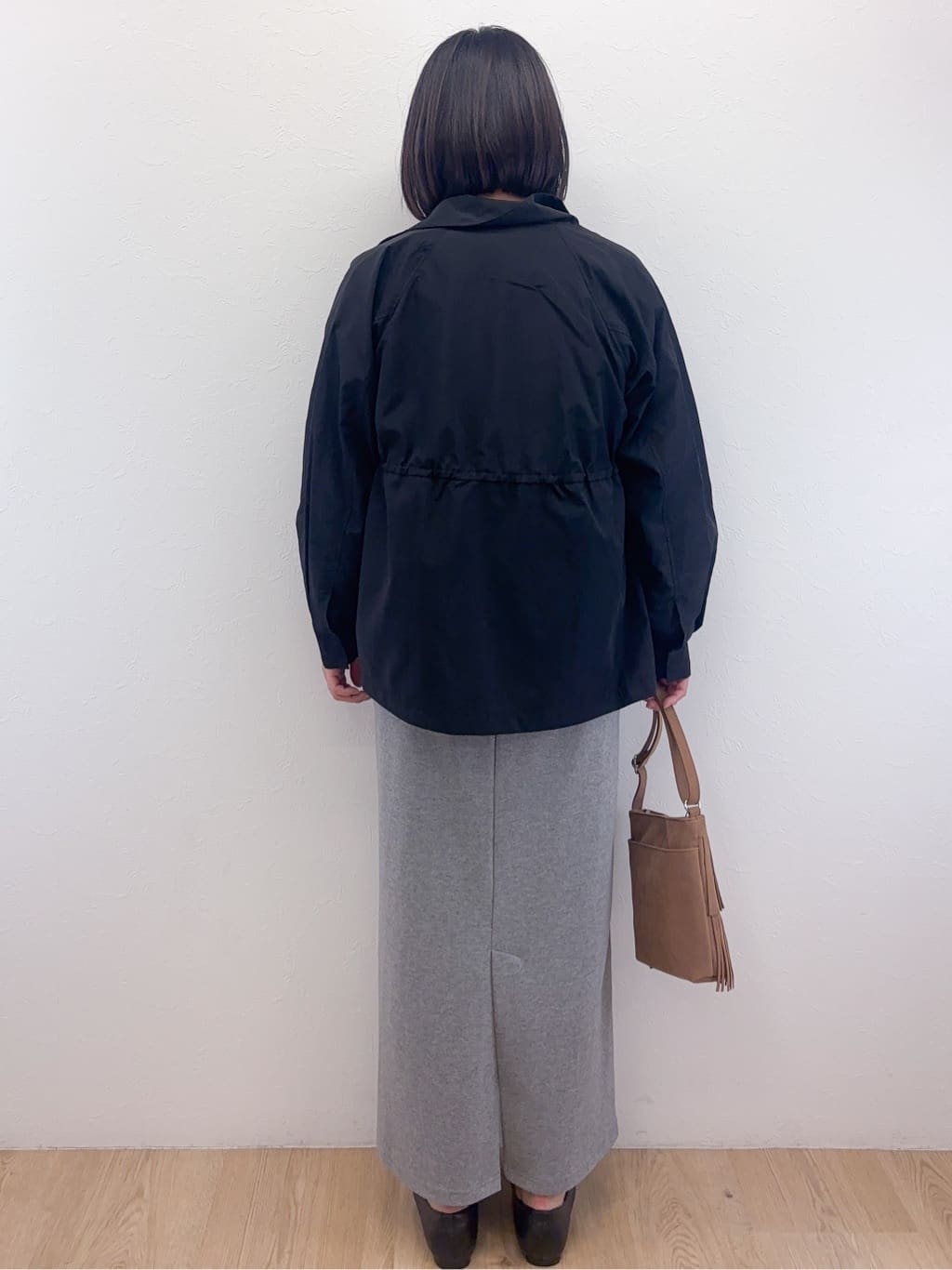 Takeさんの「OPAQUE.CLIP｜テープヤーンキーネックニット【洗濯機OK】」を使ったコーディネート