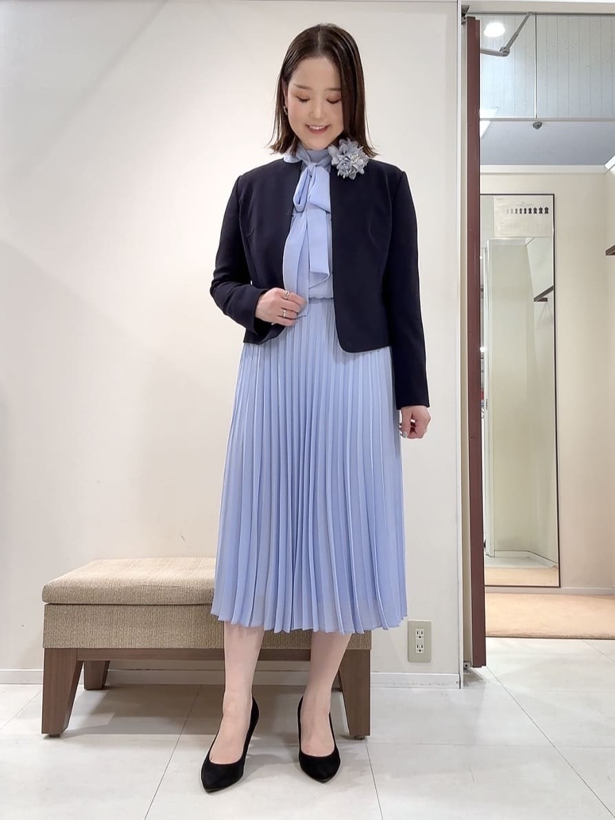 YUIさんの「UNTITLED｜◆【フォーマル/洗える】ボウタイ プリーツワンピース」を使ったコーディネート