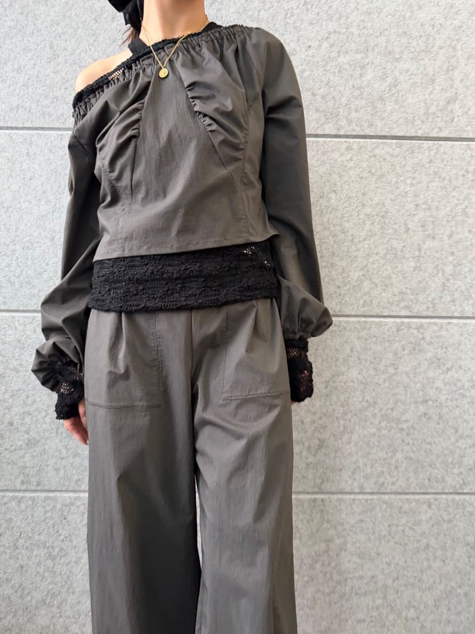 kanamiさんの「CODE A｜drawcord utility pants」を使ったコーディネート