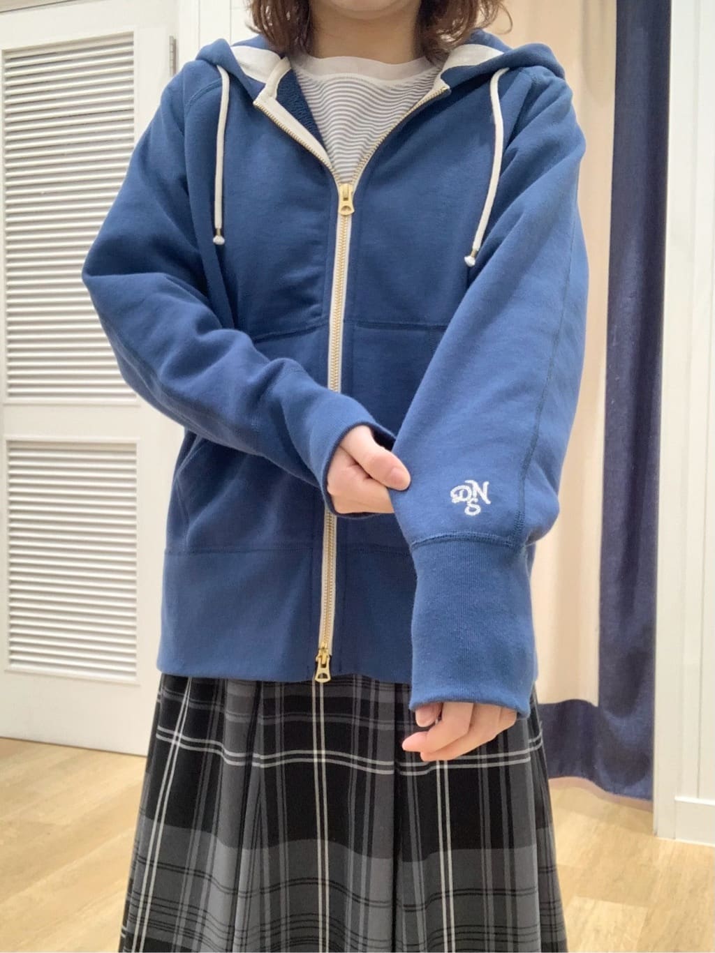 IMARIさんの「Dessin｜【ユニセックス/洗える】吊り裏毛フーデッドパーカー」を使ったコーディネート