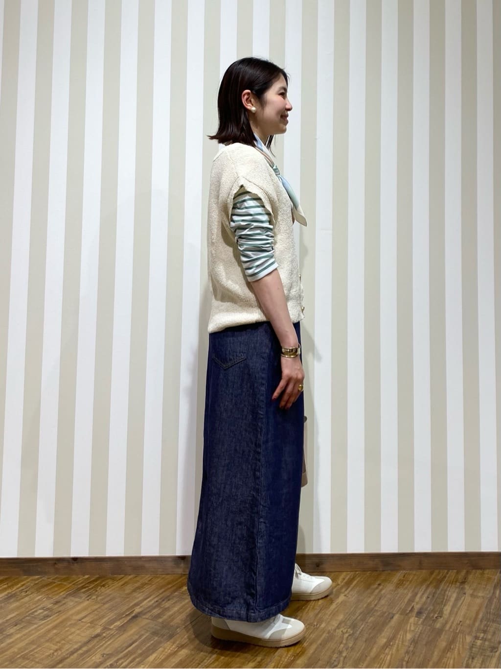 SAOさんの「SHOO･LA･RUE｜【S-LL/洗濯機可】着こなしいろいろ 首元すっきりボートネック ボーダーロンT」を使ったコーディネート