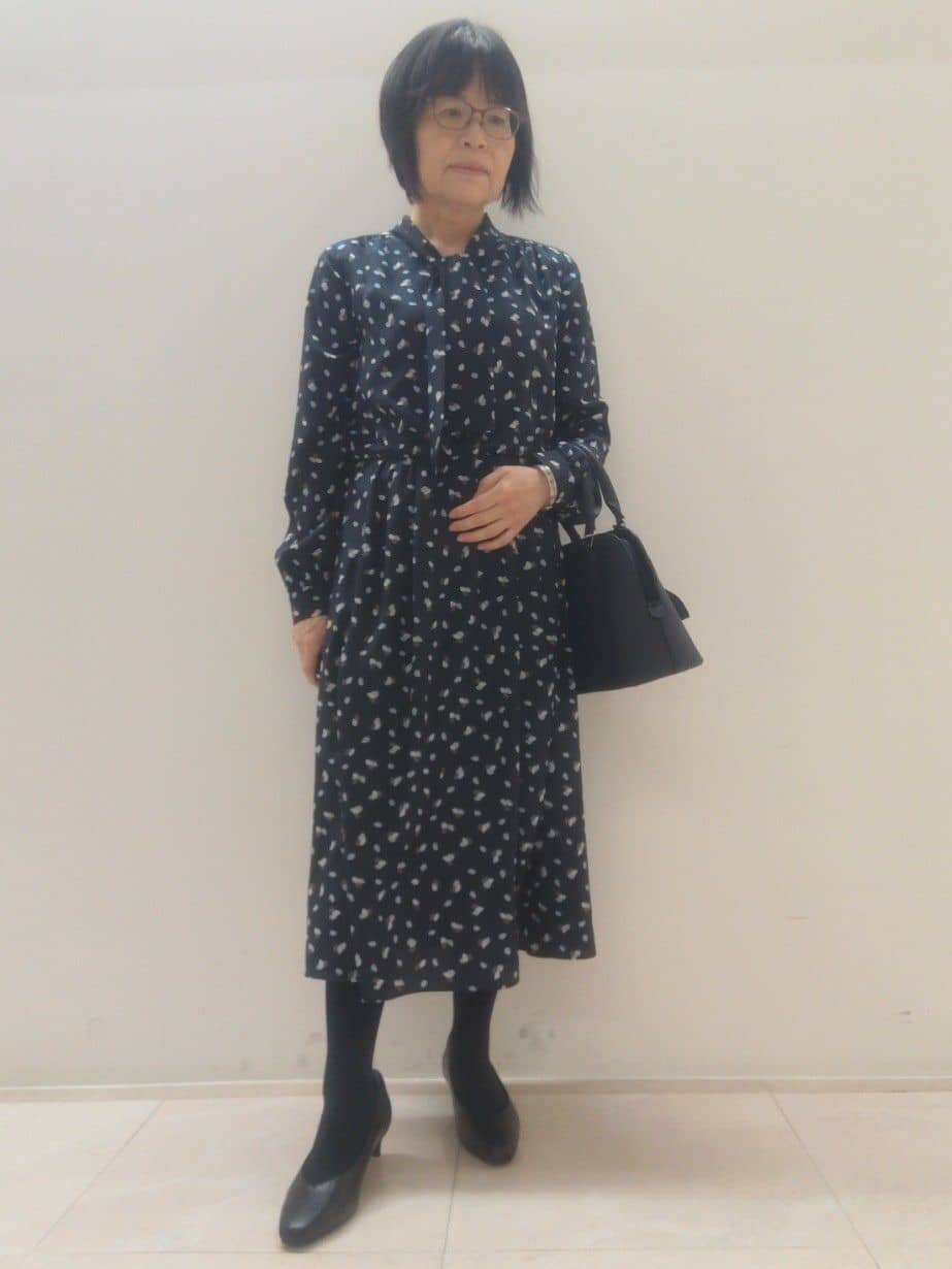 tokuさんの「Reflect｜【セレモニー／通勤／おでかけに◎】フラワープリントボウタイワンピース」を使ったコーディネート