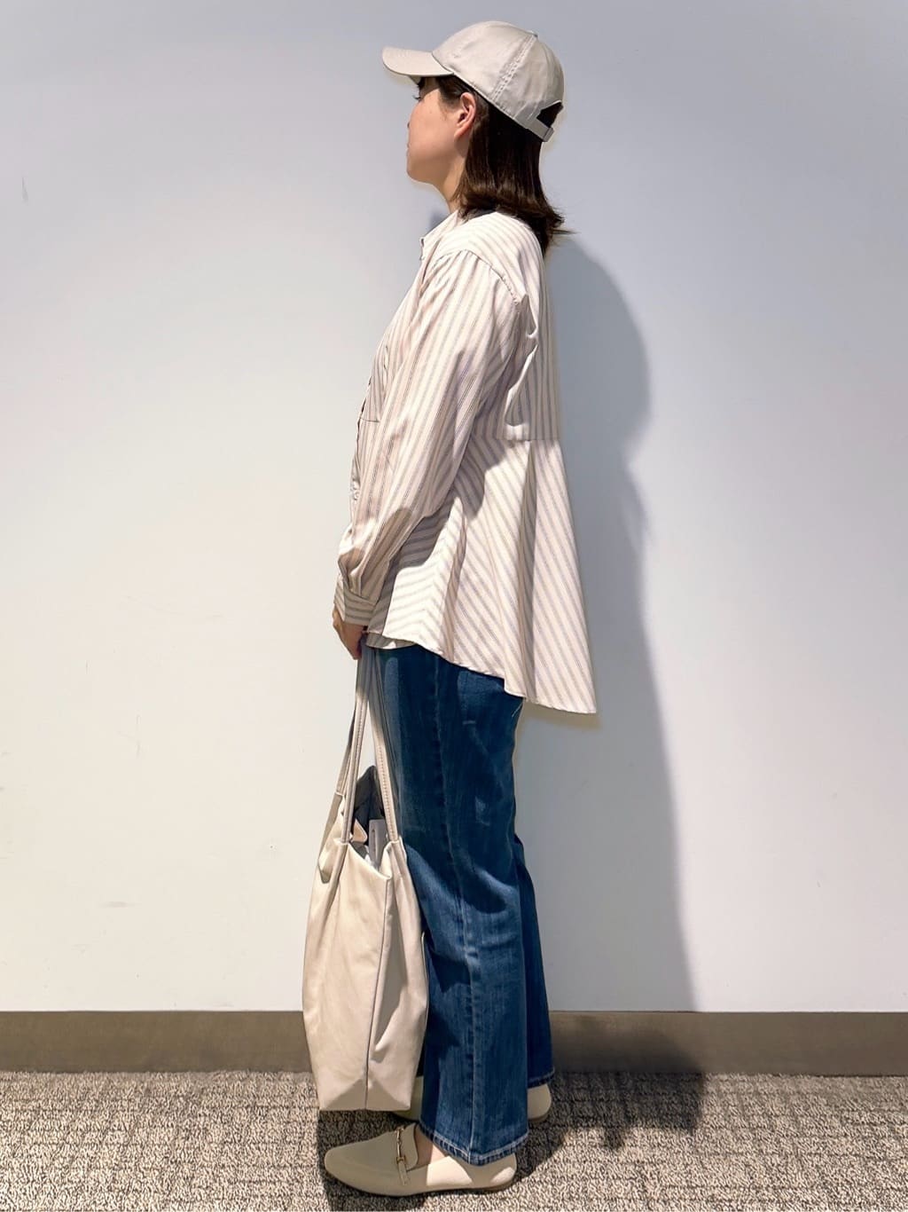 みーさんの「grove｜【選べる着丈】大人のためのストレートデニムパンツ」を使ったコーディネート