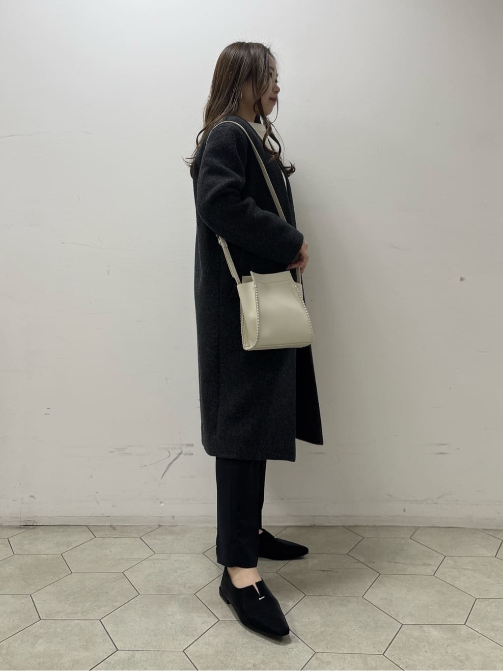 kahoさんの「INDIVI｜【褒められパンツ/ウール混】スティックパンツ」を使ったコーディネート