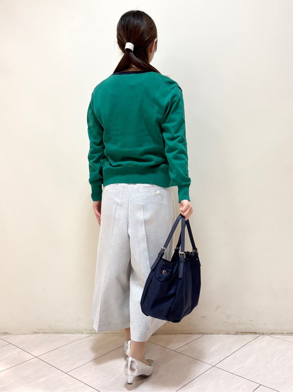 mikiさんの「Reflect｜【アンサンブル可】バイカラーカーディガン」を使ったコーディネート