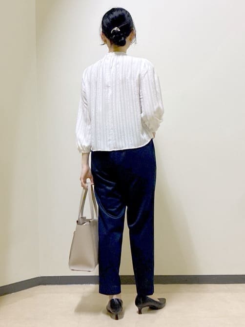  beni_gingerさんの「Reflect｜【セットアップ可】ストライプ柄ジャカードブラウス」を使ったコーディネート