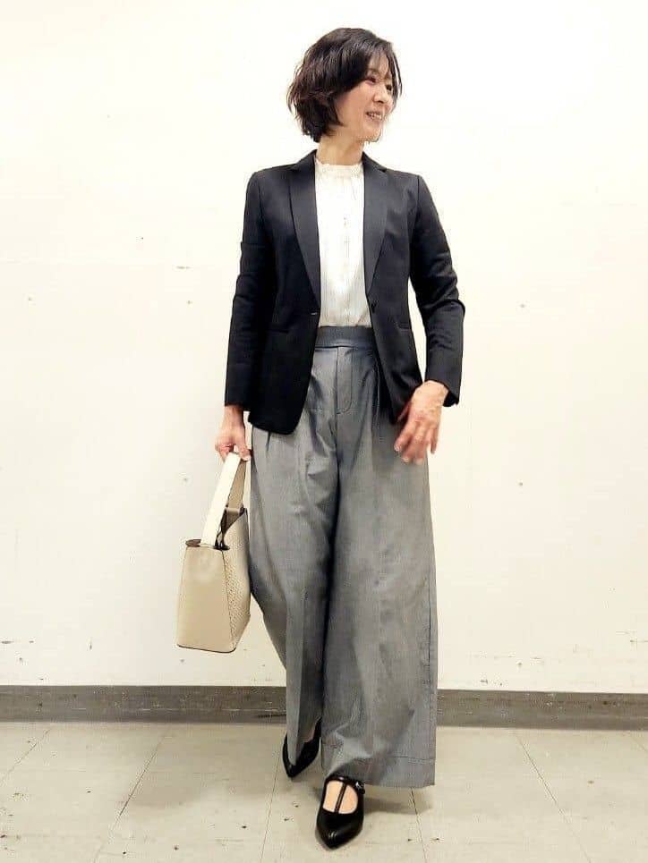 mayumayuさんの「Reflect｜【セットアップ可】ストライプ柄ジャカードブラウス」を使ったコーディネート