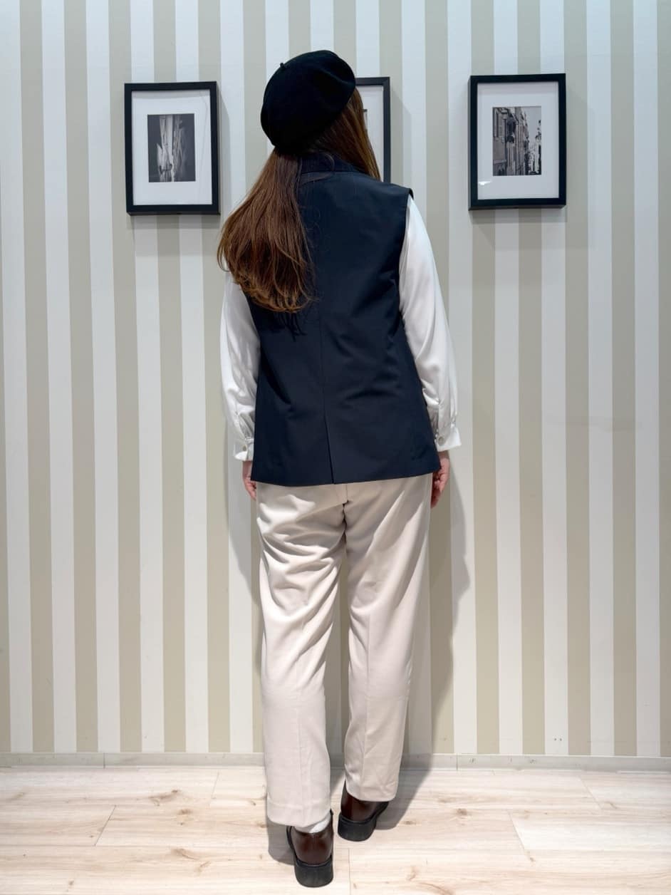 MIYUKIさんの「SHOO･LA･RUE｜【セットアップ可/S-LL/洗濯機可】サッと羽織ってこなれ見え ダブルブレストジレ」を使ったコーディネート