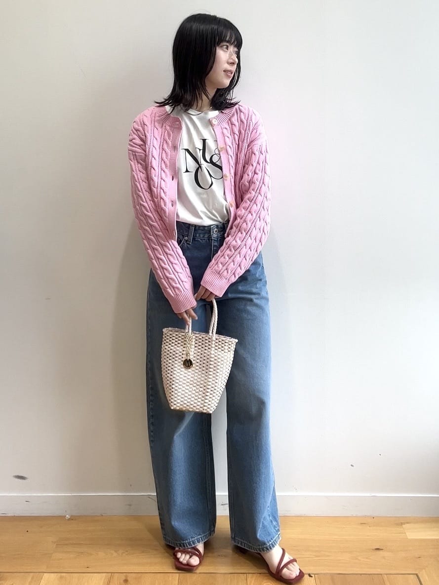 RINAさんの「OPAQUE.CLIP｜リラクシーロゴプリントTシャツ【洗濯機OK】」を使ったコーディネート