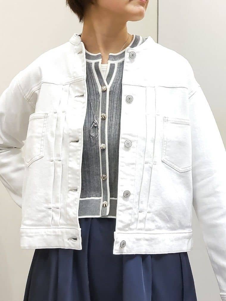 やまちゃんさんの「grove｜着心地軽やか、動きやすいストレッチデニムジャケット」を使ったコーディネート