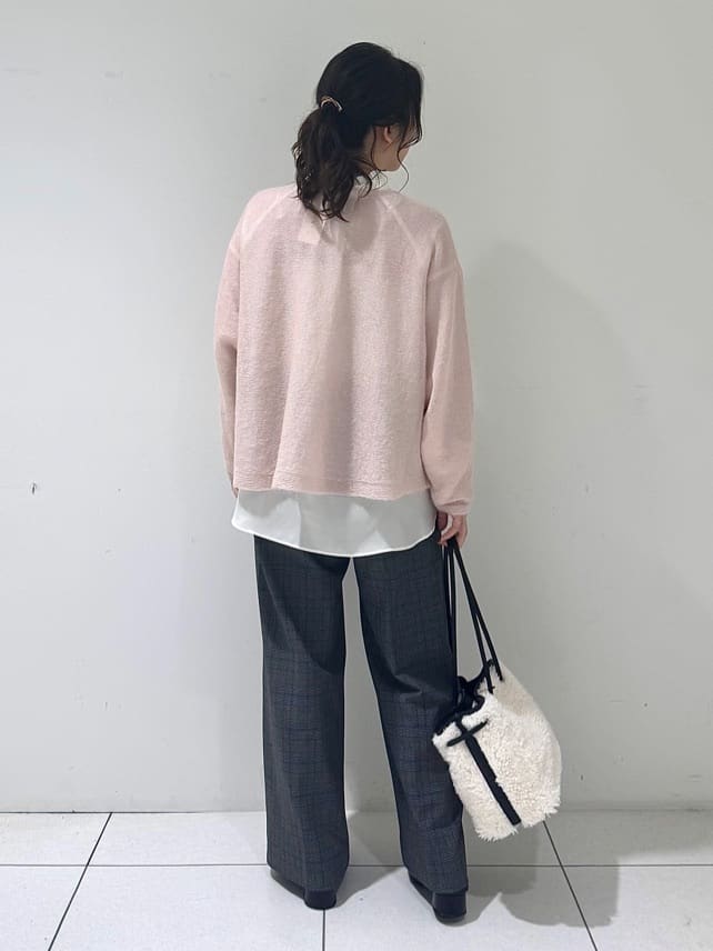 そんさんの「INDIVI｜【キッドモヘヤ素材】ラウンドヘムニット」を使ったコーディネート
