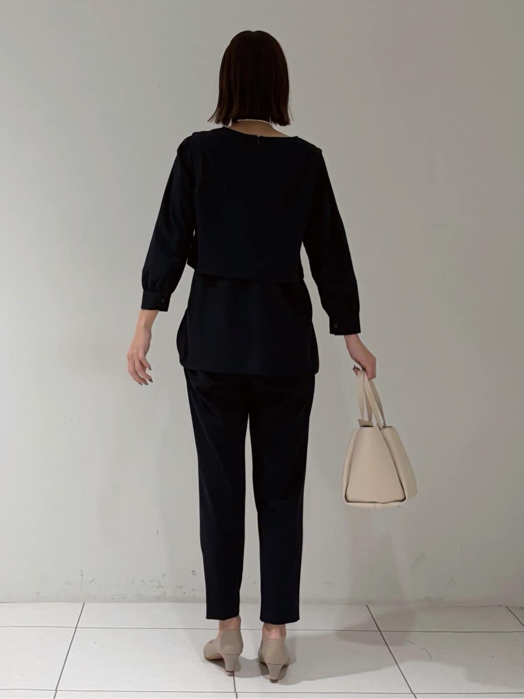shioriさんの「INDIVI｜【洗える／UVケア】レイヤード風デザイントップス」を使ったコーディネート