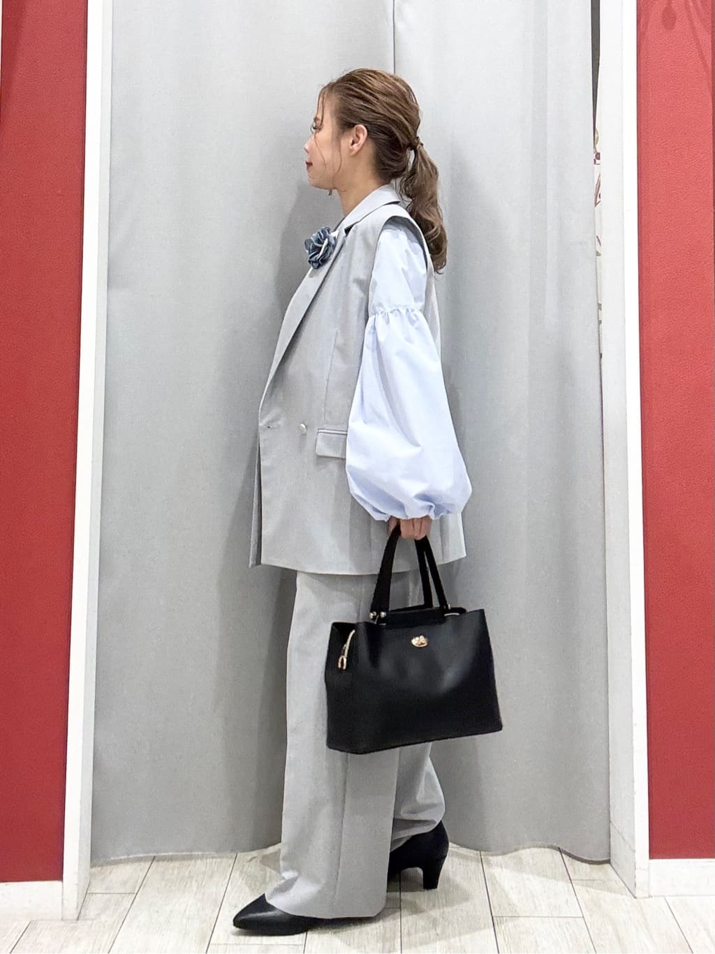 shioさんの「SHOO･LA･RUE｜【セットアップ可/S-LL/洗濯機可】サッと羽織ってこなれ見え ダブルブレストジレ」を使ったコーディネート