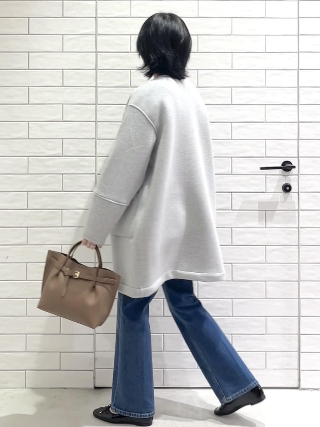 しおりさんの「OPAQUE.CLIP｜リバーシブル配色ノーカラーコート【洗濯機OK】」を使ったコーディネート