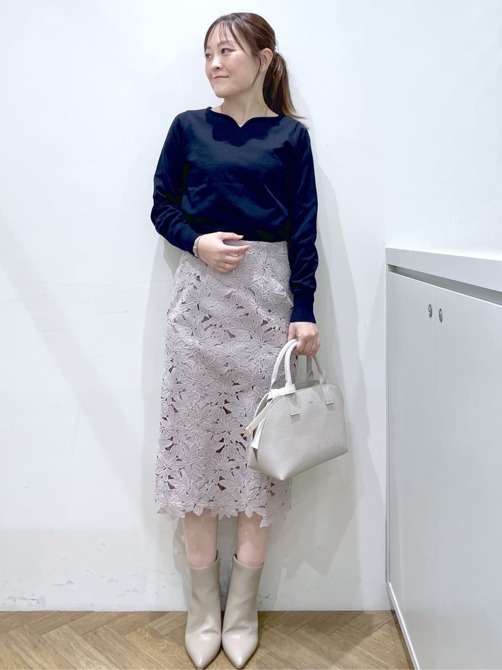 Junさんの「index｜ゴールドパーツ付きハートネックニット【洗濯機OK】」を使ったコーディネート