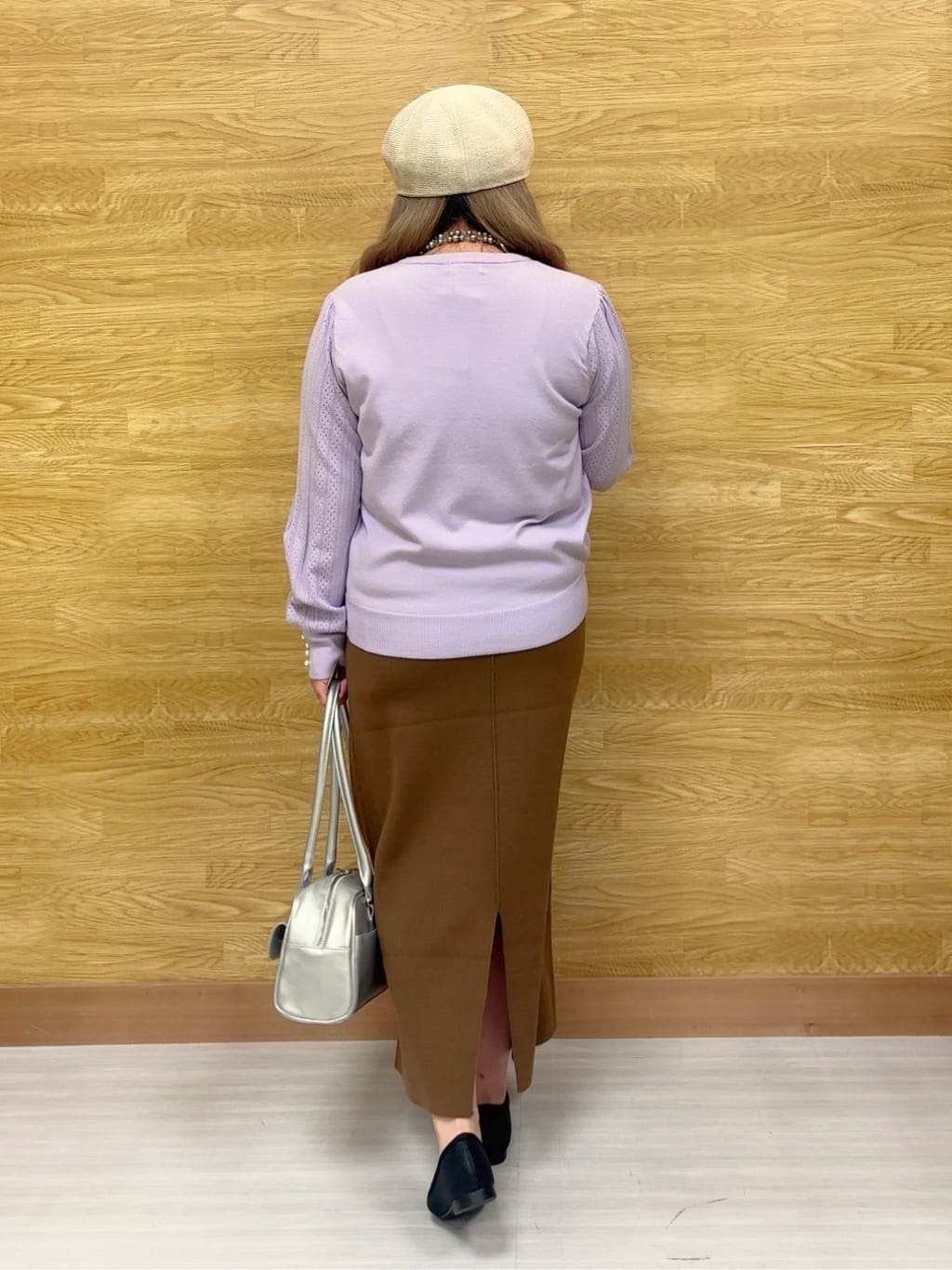 ぁむさんの「SHOO･LA･RUE｜【洗濯機可/S-LL】手元美しく パールボタン&お袖編み柄切り替えニット」を使ったコーディネート