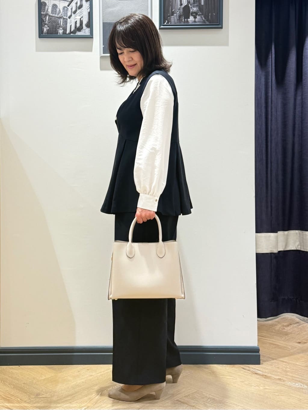 Lilyさんの「grove｜【マシンウォッシュ/防シワ】袖ドッキングペプラムブラウス【着回しカセット】」を使ったコーディネート