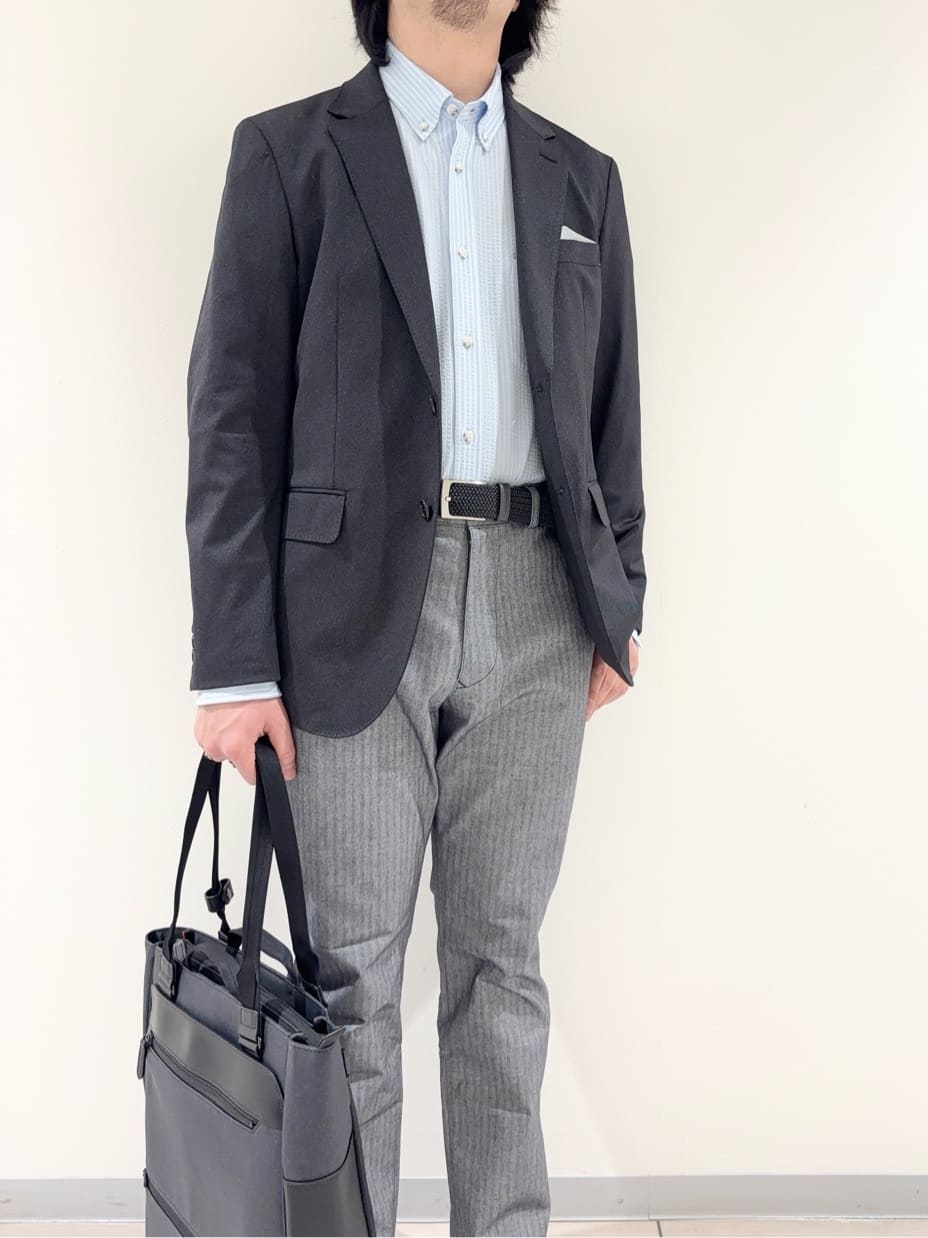 及川さんの「TAKEO KIKUCHI｜【360&deg;ストレッチ／軽量】None Of Stress ライト ジャケット（セットアップ対応）」を使ったコーディネート