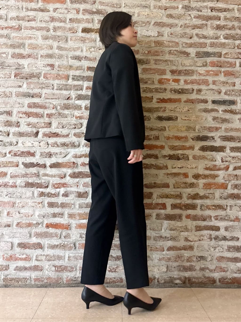 しばさんの「THE SHOP TK｜【通勤スタイルに】ダブルクロス ノーカラージャケット/セットアップ可」を使ったコーディネート