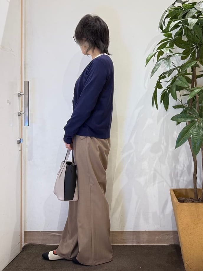 misakiさんの「SHOO･LA･RUE｜【洗濯機可/S-LL/アンサンブル可】すっきりと好印象 配色クルーネックニット」を使ったコーディネート