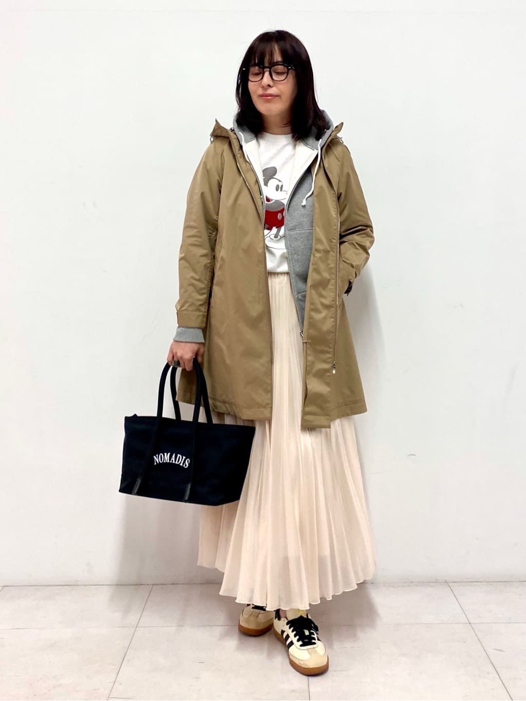 Sawaguchiさんの「DRESSTERIOR｜【ウォッシャブル/撥水素材】撥水フーテッドツイルコート」を使ったコーディネート
