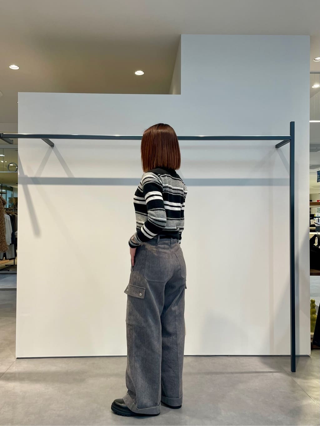 amiさんの「INDIVI｜【ENESS】チェルシーブーツ」を使ったコーディネート